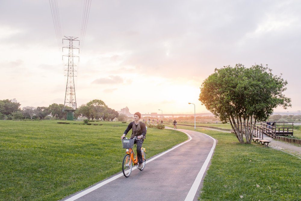 biking in taipei